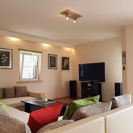 Apartament Tempera *