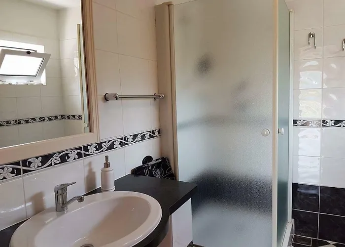 Tempera * Povlja (Brac)